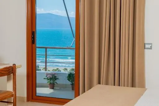 Vlorë Hotel Idi 3*,
