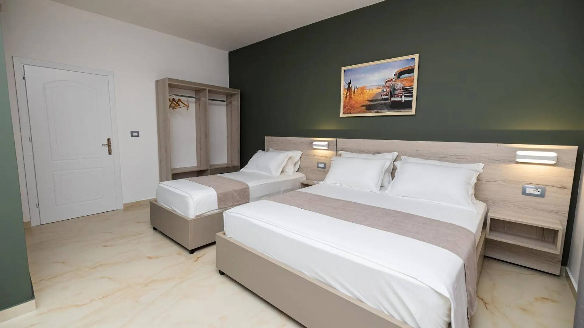 אורחן Vlorë Hotel Idi