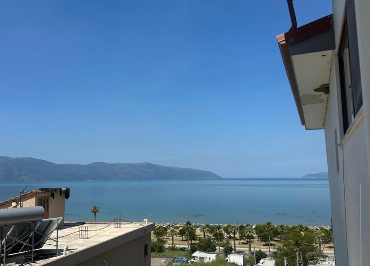 Vlorë Hotel Idi 3*,